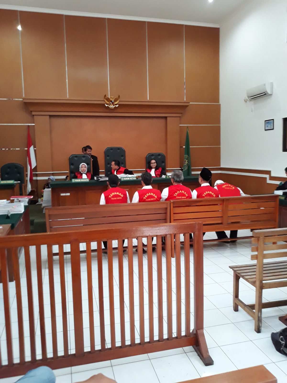 Tanggapan PN Cibinong Atas Petisi Joni dan Jeni di Change.org yang Menuntut Keadilan ( PENGACARA PERCERAIAN BHP & PARTNERS )